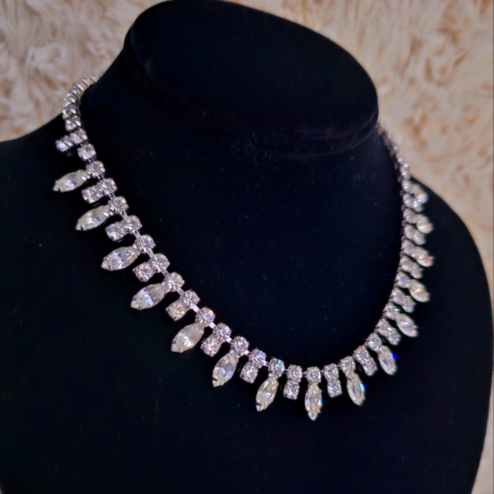 Vintage 1920's Era Formal Neclace